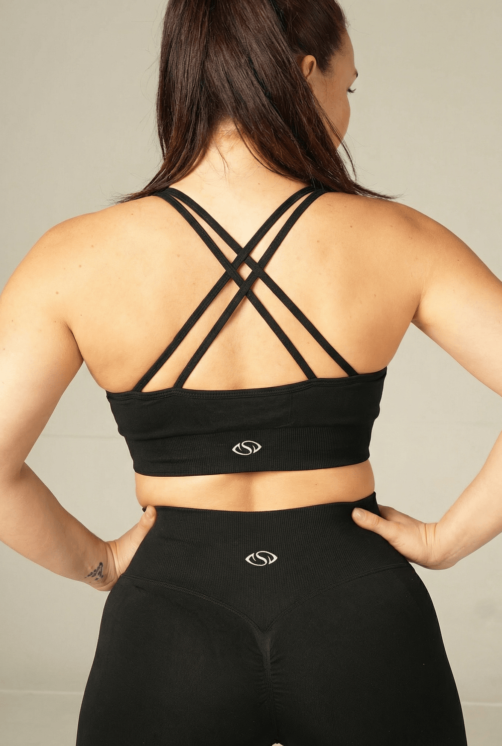 Fierce Focus Crossback Sports Bra - Secretsbynikki