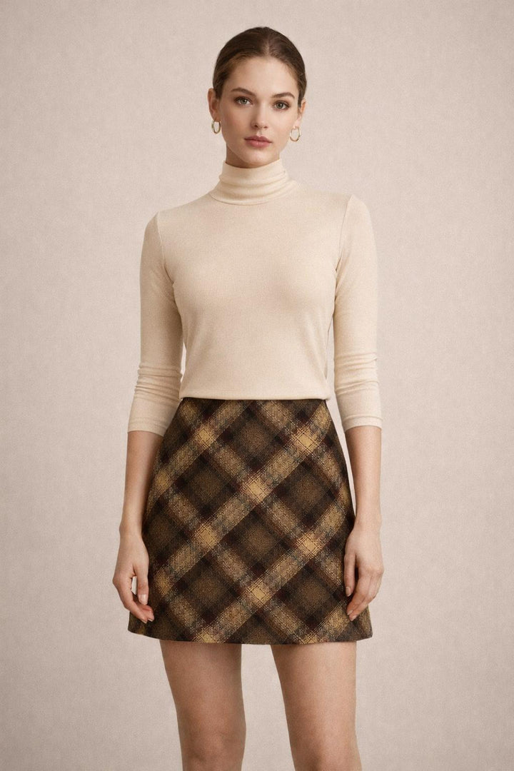 Plaid Mini Skirt - Secretsbynikki